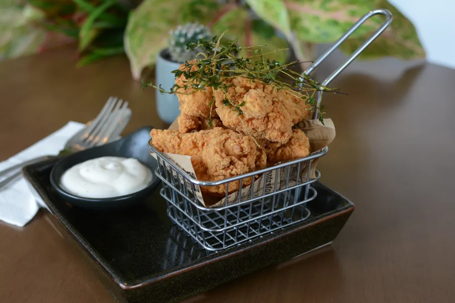 Chicken Wings with Tartar Sauce