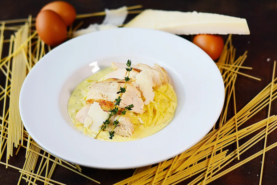 Spaghetti Carbonara Chicken Breast