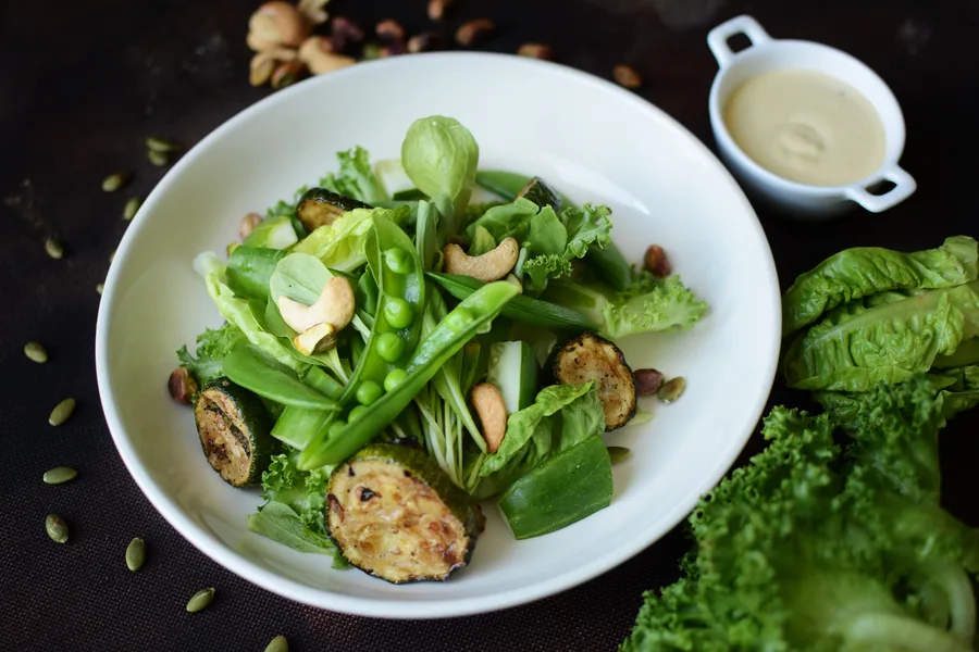 Green Salad with Honey Mustard Sauce