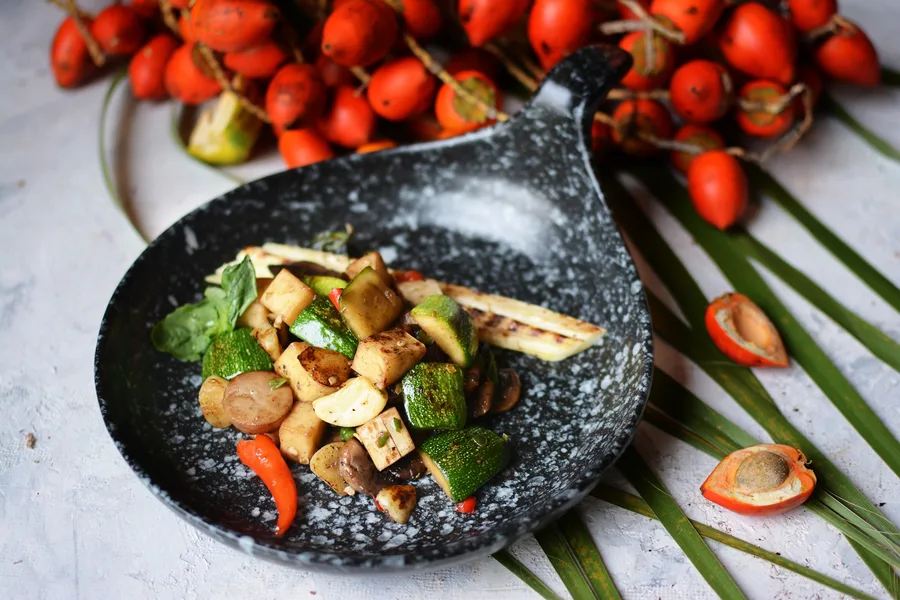 Stir-Fried Palm Heart, Champignon and Eryngii Mushroom with Garlic Italian Basil