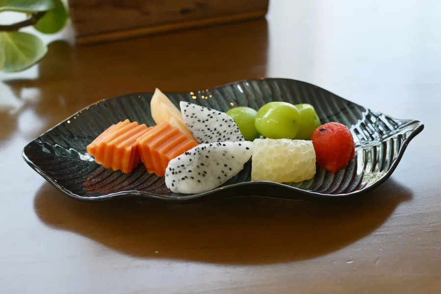 Seasonal Fresh Fruits
