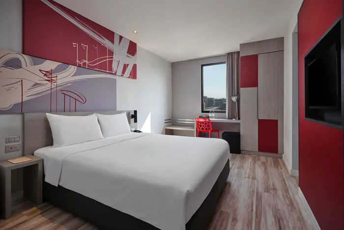 ibis Bangkok IMPACT 的大床房