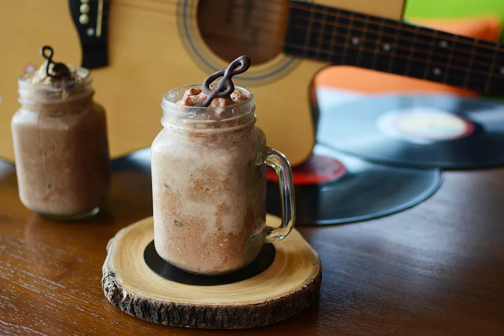 Chunky Monkey ส่ายไปทางซ้าย